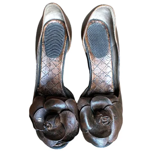 CHANEL Camellia Brown Leather Flower Wedge Sandals, Size 35.5